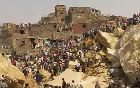   مصر اليوم - السعيد يطالب بالإسراع في إزالة المنازل الخطرة في الدويقة