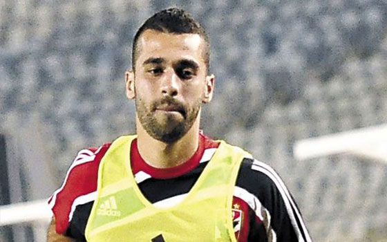   مصر اليوم - السعيد يُجدِّد للأهلي 3 سنوات بعد جلسة مع عبد الصادق