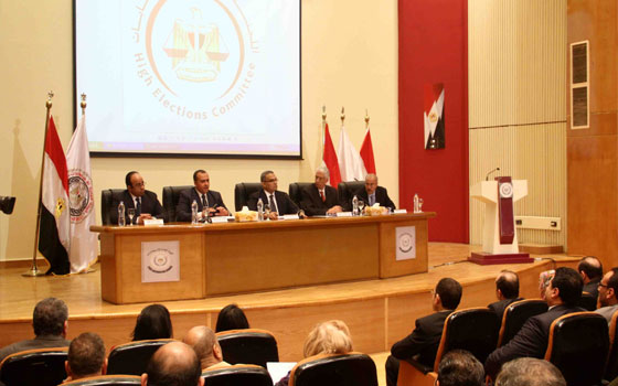   مصر اليوم - اللجنة العليا تؤكد أن الانتخابات الرئاسية  ليس لها علاقة بالمشكلات السياسية دوليًا