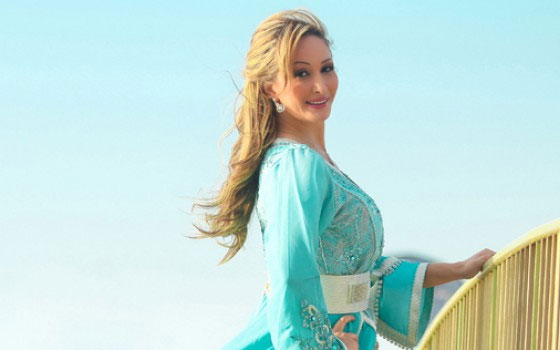 مصر اليوم - الفنانة المغربيّة رجاء قصباني تطلق أغنيّة حرية ثاني