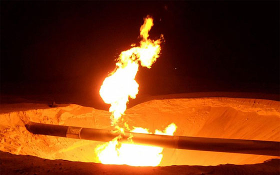   مصر اليوم - مسلَّحون يُفجّرون أنبوب تصدير الغاز في شمال سيناء