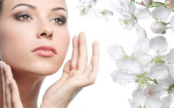 مصر اليوم - أقنعة سهلة وبسيطة للتخلص من البشرة الدهنية