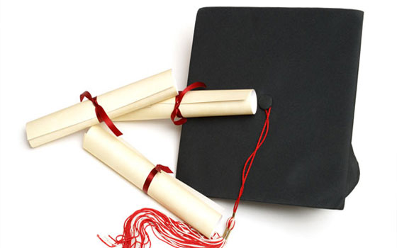   مصر اليوم - أميركية هددت بقنبلتين في حفل التخرج لإخفاء خبر تركها الجامعة