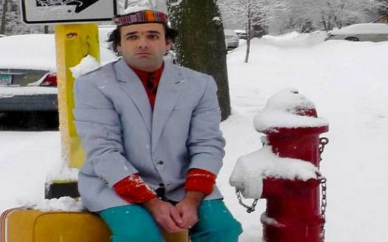   مصر اليوم - مهرج في المنفى لمحمد يبدري في منافسة المهرجان الدولي للمسرح