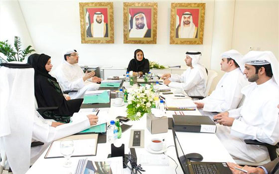   مصر اليوم - لبنى القاسمي تترأس اجتماع مجلس  جامعة زايد 