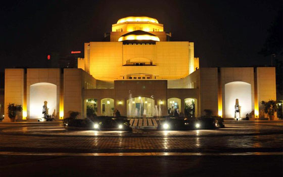 مصر اليوم - وزير الثقافة يدرج فرق الفنون الشعبية ضمن خطة عروض دار الأوبرا