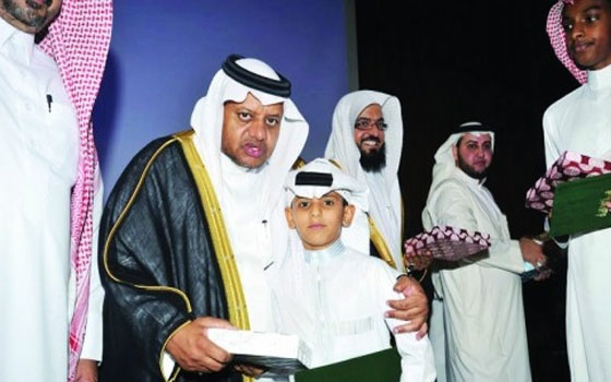   مصر اليوم - اختتام أنشطة وبرامج التوعية الإسلامية بتعليم الطائف