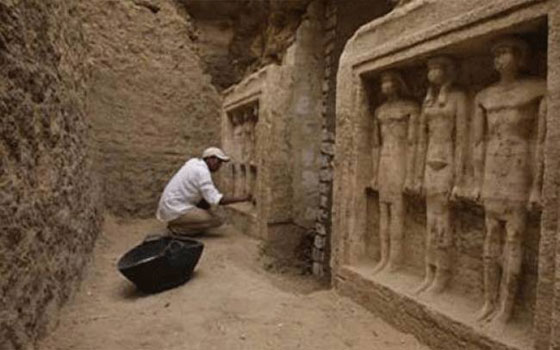   مصر اليوم - رئيس جامعة القاهرة: توفير الدعم المادي لحفائر كلية الآثار