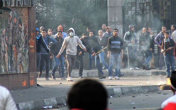 مصر اليوم - حبس 16 متهماً 3 سنوات في أحداث اشتباكات الذكرى الثانية لثورة يناير