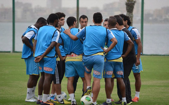   مصر اليوم - الإسماعيلي يستعد للمنيا بمعسكر مغلق السبت