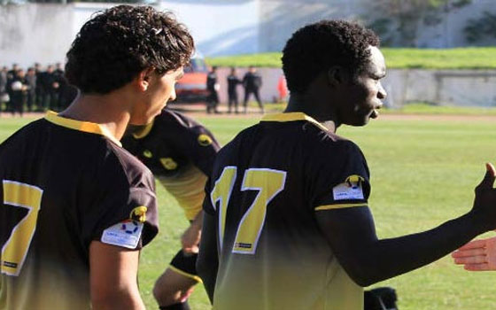 مصر اليوم - عرض خليجي للسنغالي يوسوفا مبينجي لاعب النادي البنزرتي