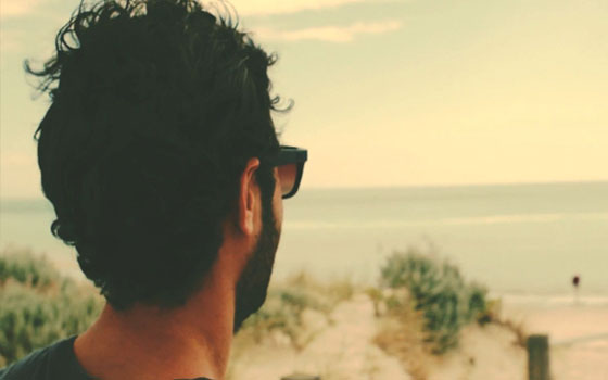   مصر اليوم - نظارة Tens تتيح رؤية العالم بألوان انستغرام الدافئة