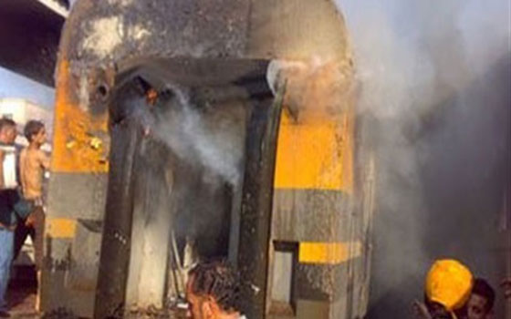 مصر اليوم - توقف حركة قطارَات البحيرة بسبب حريق في إيتاي البارود