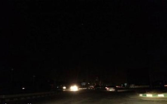 مصر اليوم - انقطاع التيار الكهربي خلال اجتماع مخيون في السويس