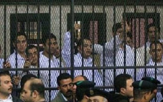   مصر اليوم - استكمال نظر محاكمة 68 متهمًا في قضية اقتحام ميدان التحرير ومقتل 32 شخصًا