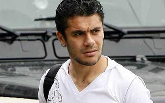 مصر اليوم - العروضُ تنهال على الصقر بعد إعلانه التراجع عن الاعتزال