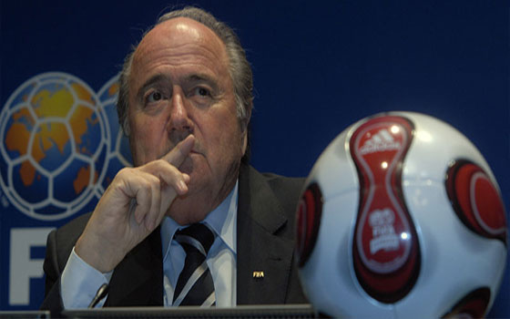 مصر اليوم - بلاتر يعلن الترشح لولاية خامسة في رئاسة الفيفا