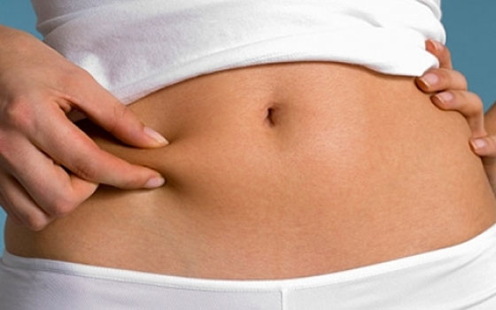 مصر اليوم - تخلصي من دهون ما بعد الولادة بسبع أيام