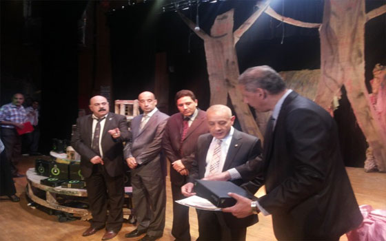   مصر اليوم - جامعة بورسعيد تحتفل باختتام فعاليات المهرجان المسرحي الثالث