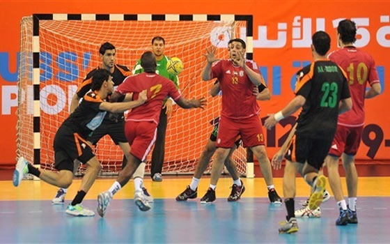 مصر اليوم - الأهلي يكتسح سبورتنغ ويتوج بطلاً لدوري سوبر اليد