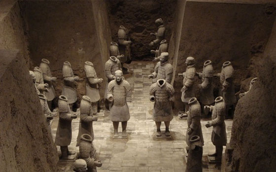   مصر اليوم - العثور على مقبرة أثرية لبناة الجيش الطيني في الصين