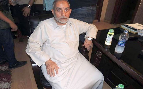   مصر اليوم - جنايات القاهرة تأمر بإيداع متهمي وادي النطرون قفص الإتهام