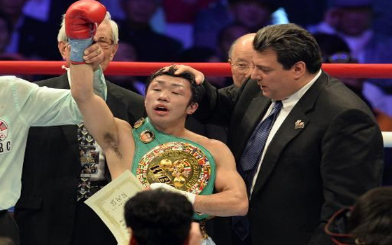 مصر اليوم - الياباني ياغاشي يحتفظ بلقب بطل وزن الذبابة