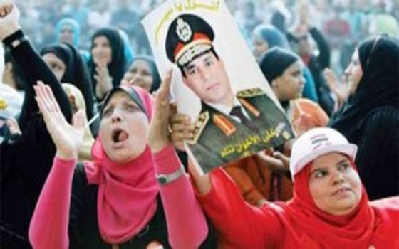 مصر اليوم - تيار الاستقلال يلقي من طائرة مروحيَّة مليون بروشور لدعم السيسي