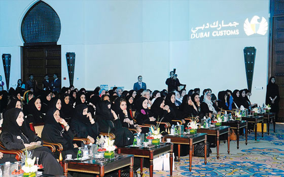   مصر اليوم - مُوظَّفة في جمارك دبي تسعى إلى تشكيل فريق مُتطوِّع معتمد