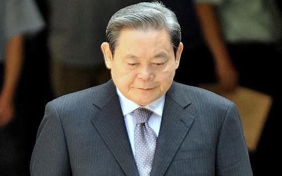   مصر اليوم - مدير سامسونغ في حالة مستقرة وعمل المجموعة منتظم