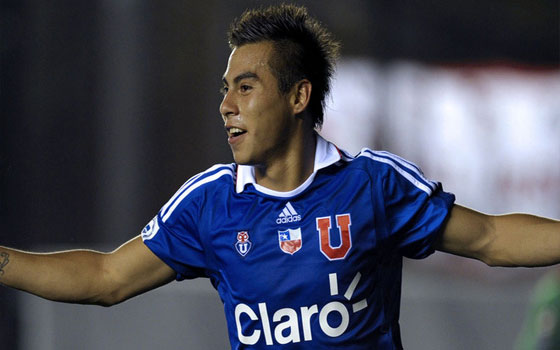   مصر اليوم - توقعات بعودة المهاجم الشيلي فارجاس إلى نابولي بعد كأس العالم