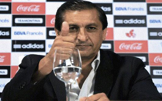   مصر اليوم - استقالة مفاجئة للمدرب دياز بعد ايام على احراز ريفر بلايت الدوري الارجنتيني