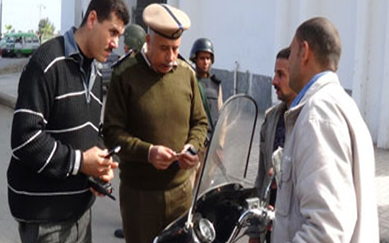 مصر اليوم - مرور البحيرة يضبط 923 مخالفة مروريَّة