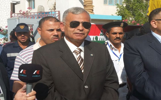   مصر اليوم - محافظ السويس يتفقد لجان الانتخاب ويطالب المواطنين بالمشاركة