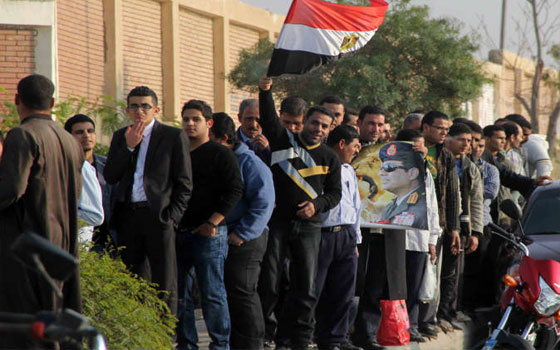   مصر اليوم - الناخبون يباشرون اختيار رئيس الجمهوريّة في شمال سيناء