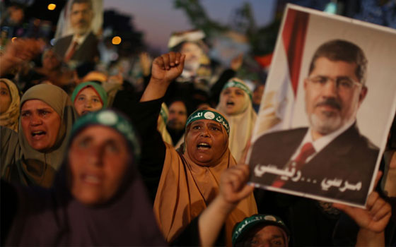 مصر اليوم - توقيف 4 من أنصار مرسي بتهمة التحريض على العنف في البحيرة