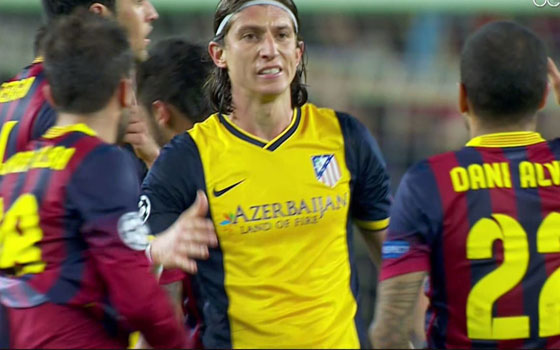   مصر اليوم - أتلتيكو مدريد ينتزع لقب الليغا من أنياب برشلونة العملاق الكتالوني  بعد تعادل رائع 1/1