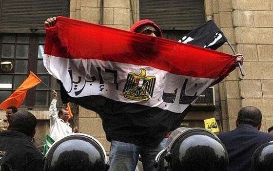   مصر اليوم - قيّادي في 6إبريل بورسعّيد يُطالب بالإفراج عن مُعتقلي الرأي