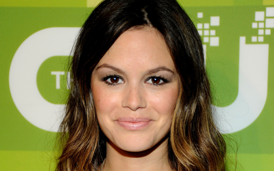   مصر اليوم - رايتشل بيلسون حامل وتستعدّ للدور الجديد في حياتها