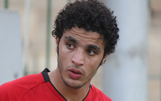   مصر اليوم - دكة البدلاء تدفع عرفة السَّيد إلى الرَّحيل عن القلعة البيضاء