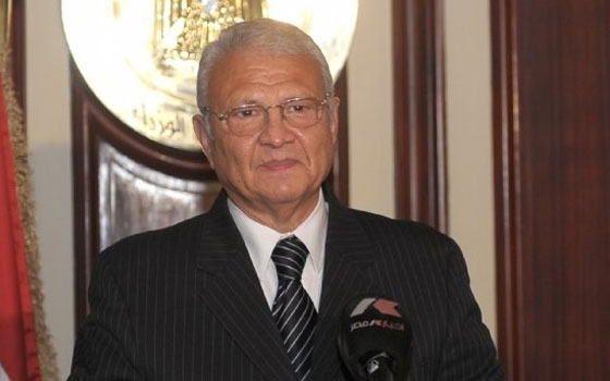   مصر اليوم - حلمي يعلن عن استثمارات بـ 24 مليار جنيه في 5 مناطق تكنولوجيَّة