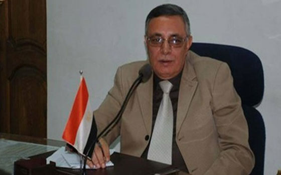   مصر اليوم - عتيق يناقش استعدادات مطار سوهاج للعمل 24 ساعة