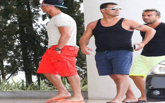   مصر اليوم - رونالدو بذل كل ما في وسعه من أجل مساعدة عائلته وأنقذ أخيه الأكبر من الإدمان