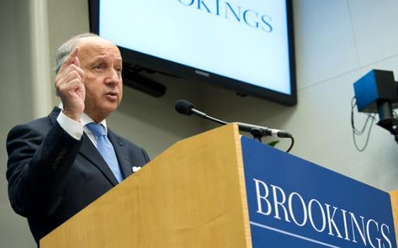   مصر اليوم - فابيوس يتهم دمشق بأستخدام أسلحة كيميائية وينتقد أوباما