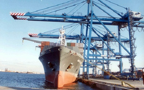   مصر اليوم - 12 سفينة تدخل موانئ بورسعيد و14 تغادرها الثلاثاء