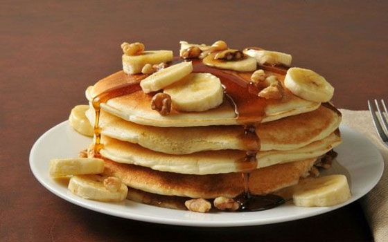   مصر اليوم - البان كيك بالموز والشوكولاتة