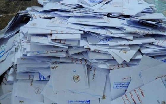 مصر اليوم - السِّيسي يكتسح حمدين بـ1753 صوتًا في لجنة 11 في السِّويس