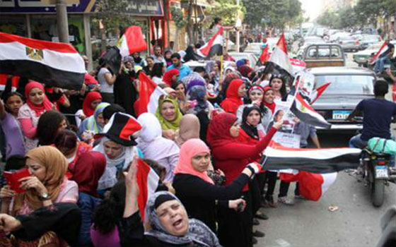   مصر اليوم - قنديل يشيد بمشاركة نساء بورسعيد في الإنتخابات الرئاسيَّة