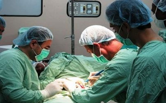   مصر اليوم - أطباء النمسا ينجحون في إعادة يد عامل تم بترها نتيجة خطأ أثناء العمل