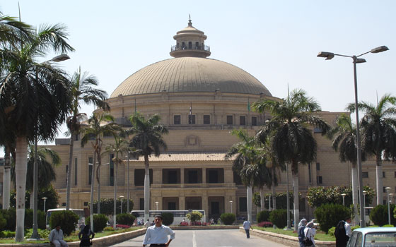   مصر اليوم - كلية دار علوم القاهرة تُحيل 6 طلاب للتحقيق أساؤوا للجيش